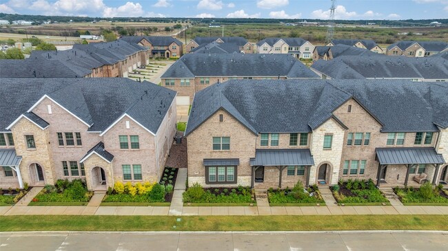 Building Photo - 512 Parkside Dr