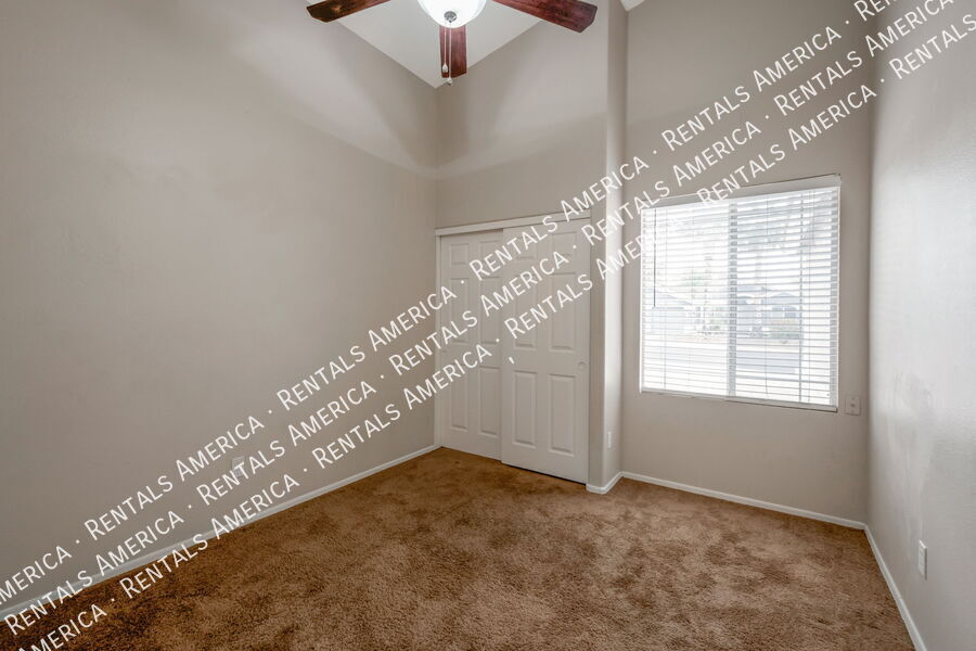 Building Photo - 7744 E Dallas St