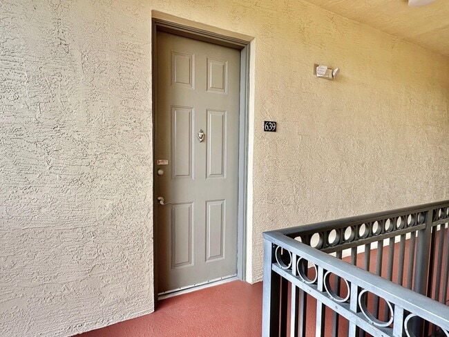 Building Photo - 4600 SW 160th Ave