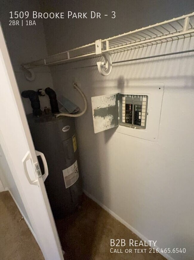 Building Photo - 1509 Brooke Park Dr