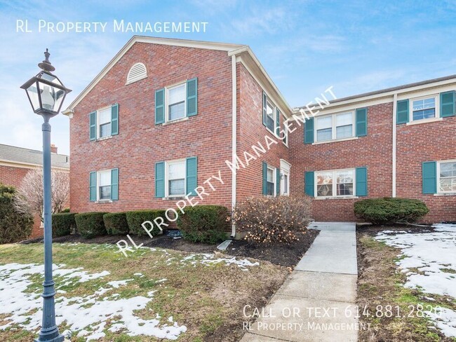 Building Photo - 2 Bed/1.5 Bath Condo in Grandview Heights!!