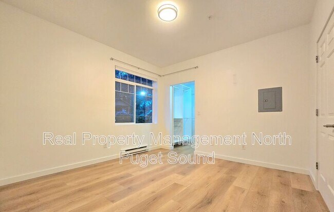 Building Photo - 18930 Bothell Everett Hwy