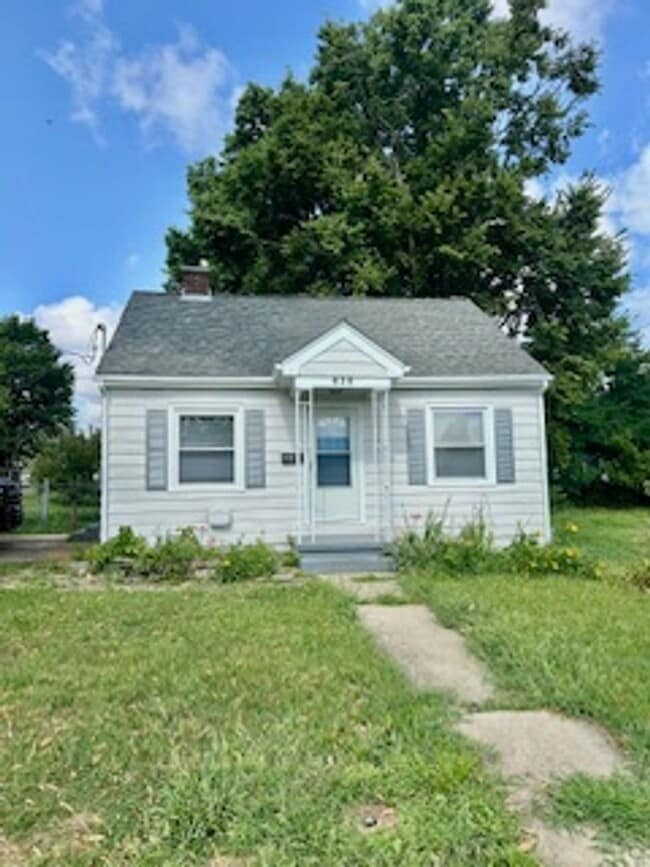 Building Photo - 838 E Loudon Ave