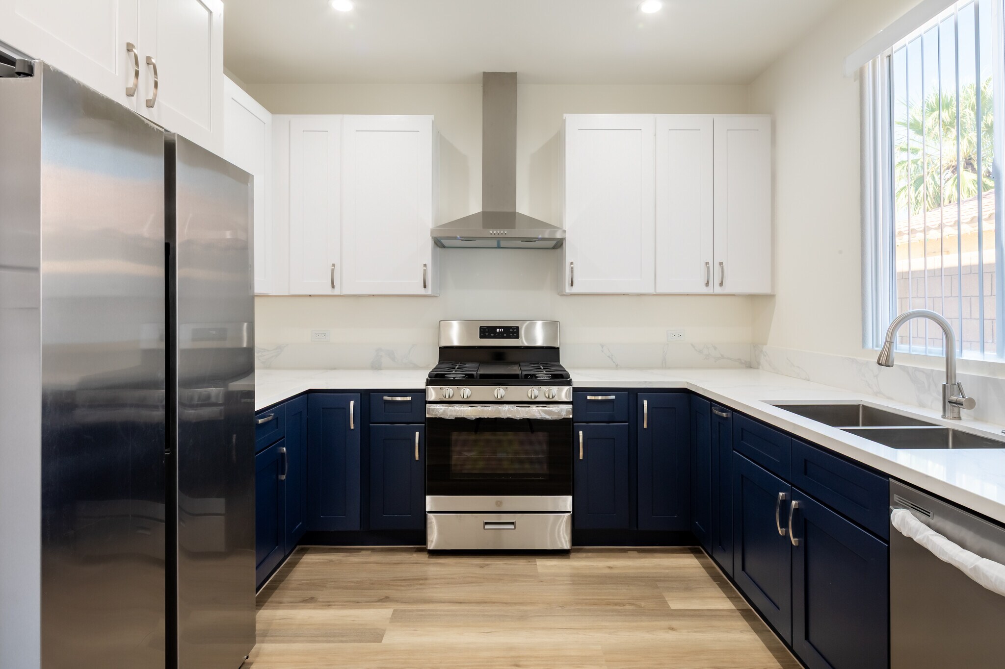 Building Photo - 13680 Mark Dr