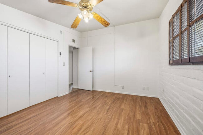 Building Photo - 4315 N Flowing Wells Rd