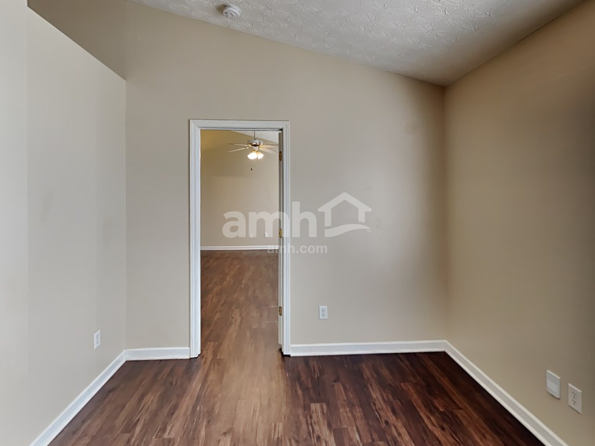 Building Photo - 3369 Woodtree Ln