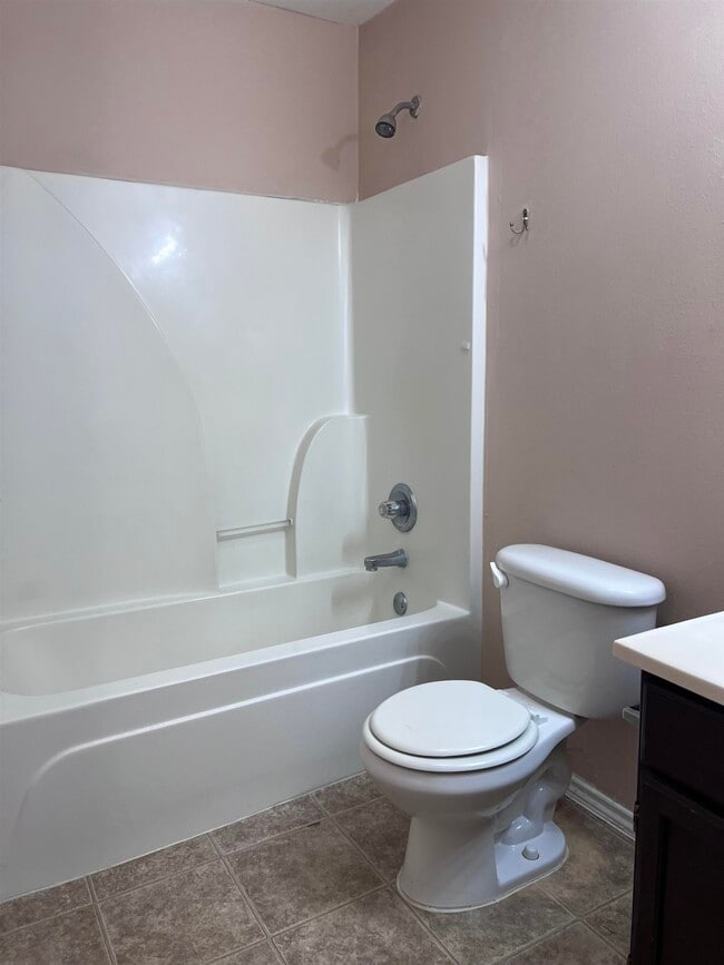 Building Photo - 14119 Fawn Dr
