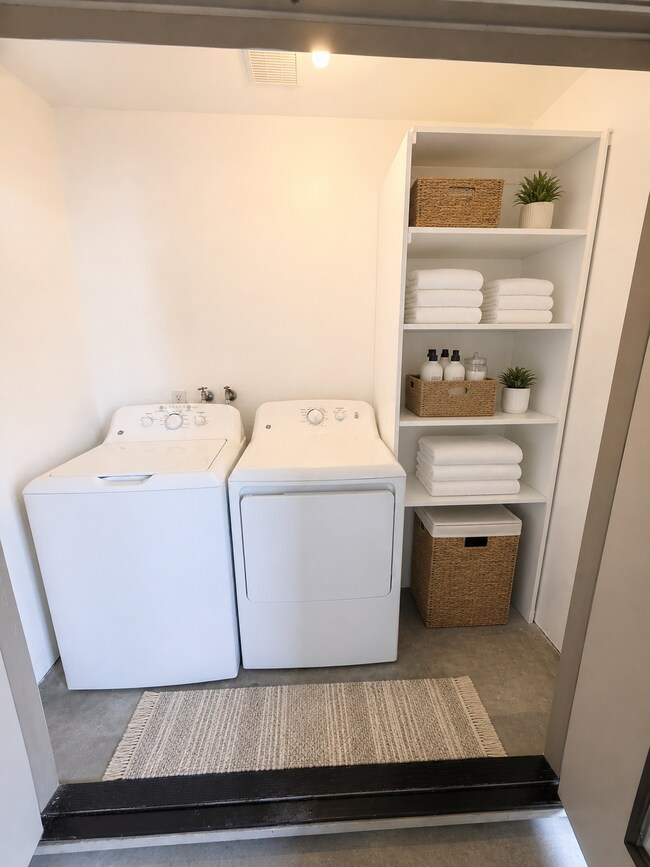 Laundry - Meridian Apartments