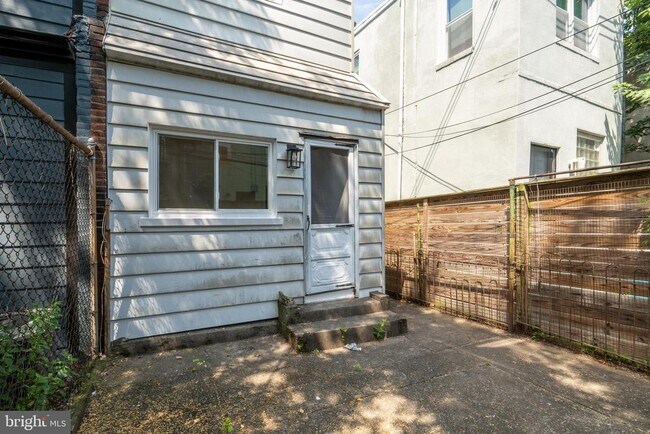 Building Photo - 1645 S Etting St