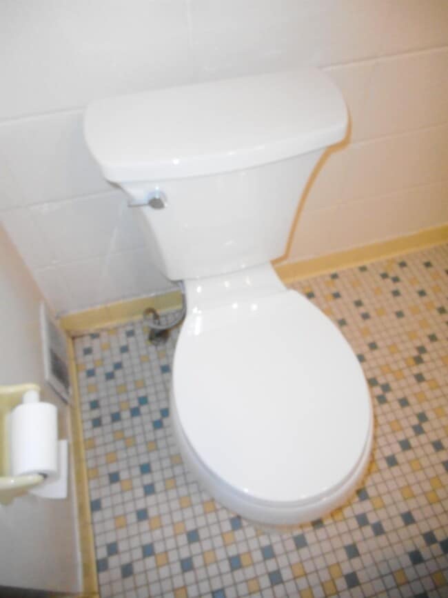 Building Photo - 716 Chesapeake Dr