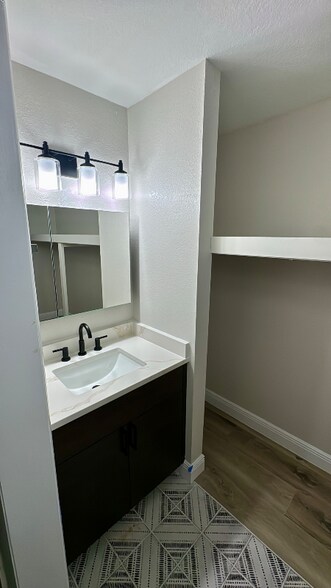 Building Photo - 2366 E Mall Dr