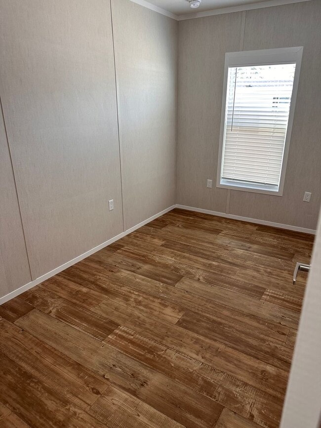 Building Photo - BRAND NEW-3 Bedroom / 2 Bath