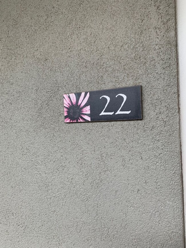 Building Photo - Welcome Home to The West Maui Breakers - furnished, 1 bed/ 1 bath condo