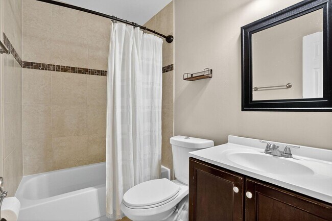 Building Photo - 3037 NW 48th Ave