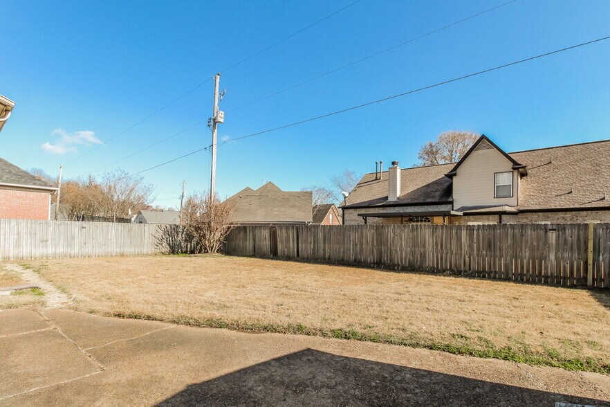 Building Photo - 1694 Farkleberry Dr