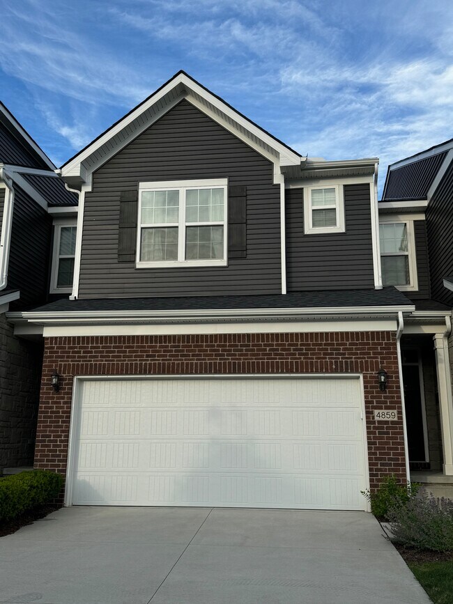 Primary Photo - 4859 Broomfield Way