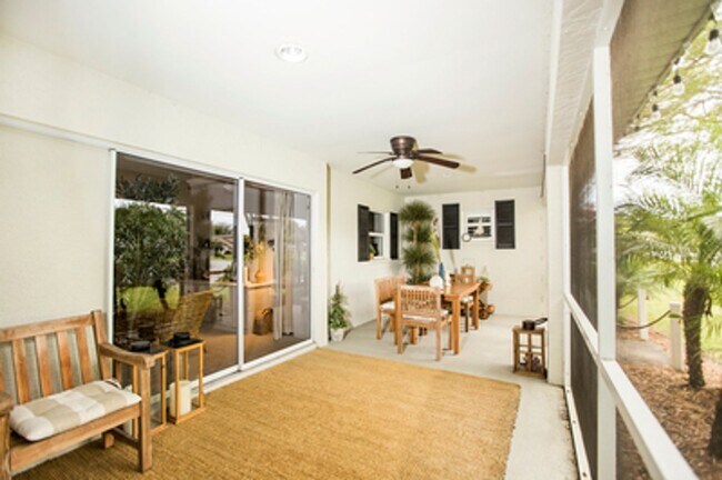 Building Photo - ANNUAL RENTAL - Beach Cottage with 2 Car Garage 'The Lakehouse' in tropical garden