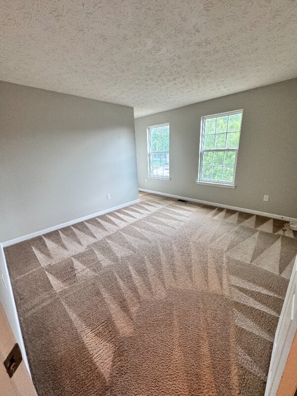 Building Photo - 5101 Oak Ave