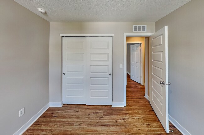 Building Photo - 11509 Basalt Dr