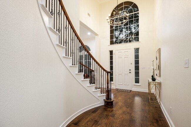 Building Photo - 1417 Cool Springs Dr