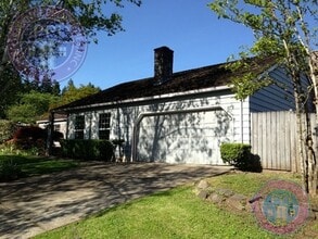 Building Photo - 2404 Saddle Ct