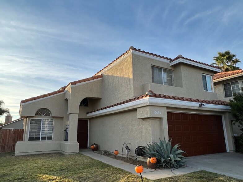 Primary Photo - 10484 Agate Ave