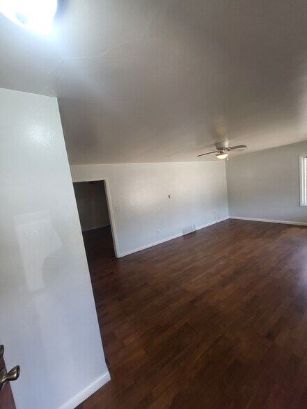 Building Photo - 9950 W 20th Ave