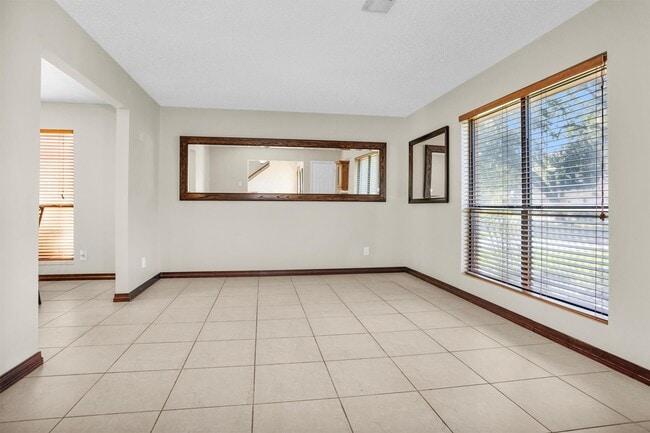 Building Photo - 1102 Mosher Ln