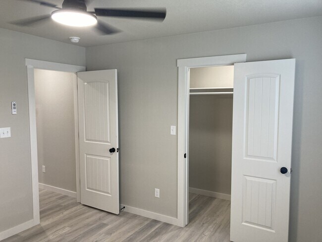 Building Photo - 10423 Preston Ct
