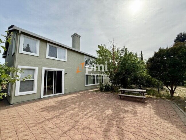 Building Photo - 732 Antiquity Dr