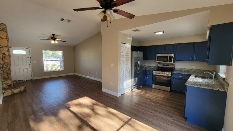 Building Photo - 235 Chadworth Dr