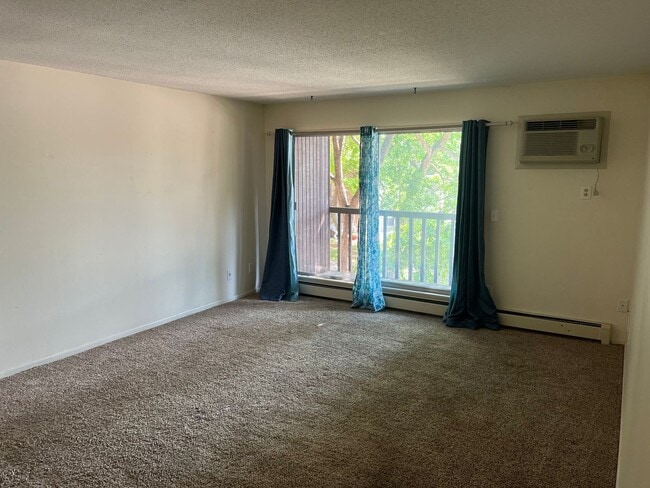 Building Photo - Maintenance-Free Living By The Beach