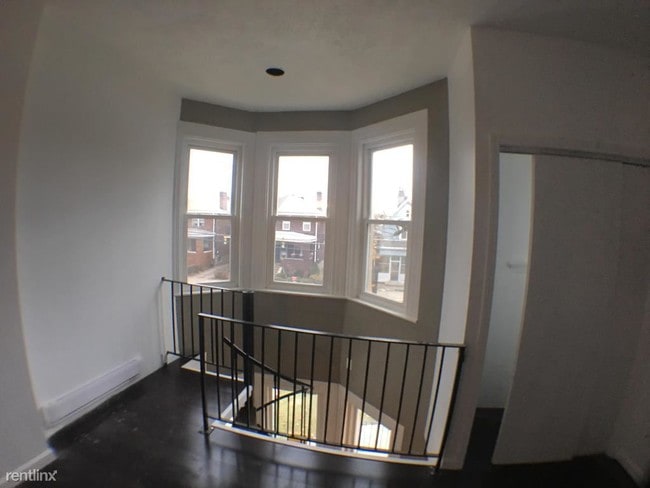 Building Photo - 531 N Negley Ave