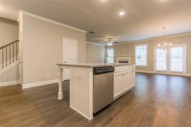 Building Photo - 2663 Morgan Creek Dr