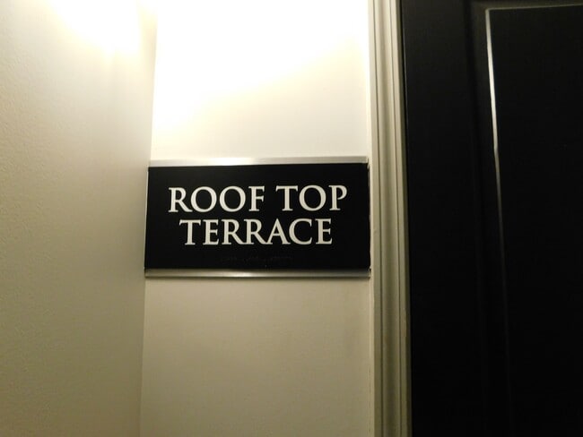 Building Photo - 1315 East Blvd