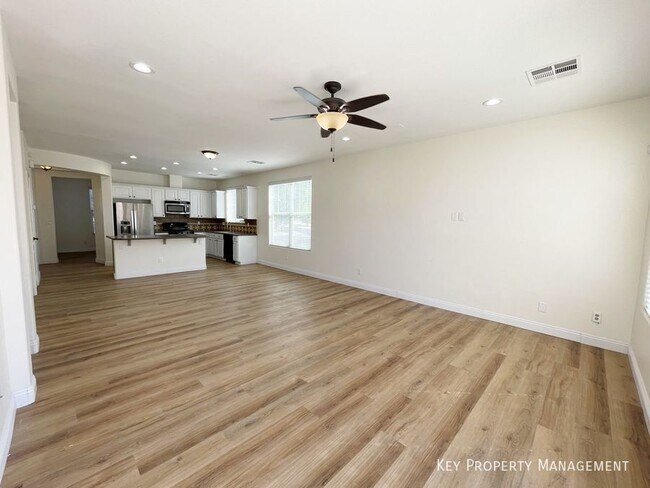 Building Photo - 2913 Big Mountain Ave