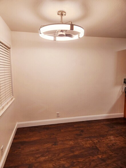 Building Photo - 7440 Tiara Way