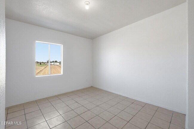Building Photo - 13113 Violeta Ln