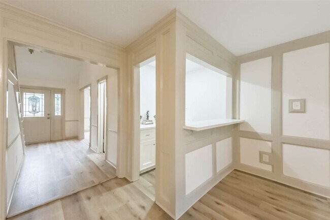 Building Photo - 4214 Brightwood Dr