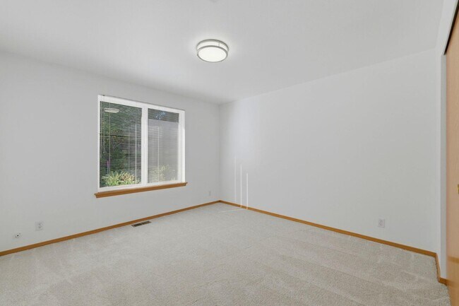 Building Photo - 6306 Sehmel Dr NW