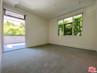Building Photo - 1232 Kings Rd