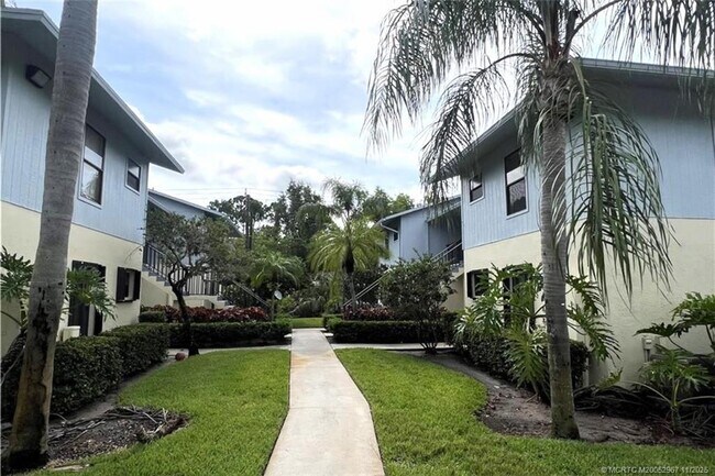 Building Photo - 6543 SE Federal Hwy