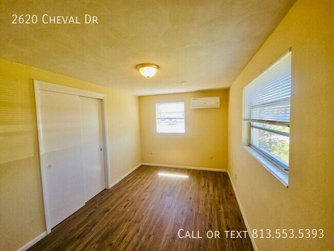 Building Photo - 2620 Cheval Dr
