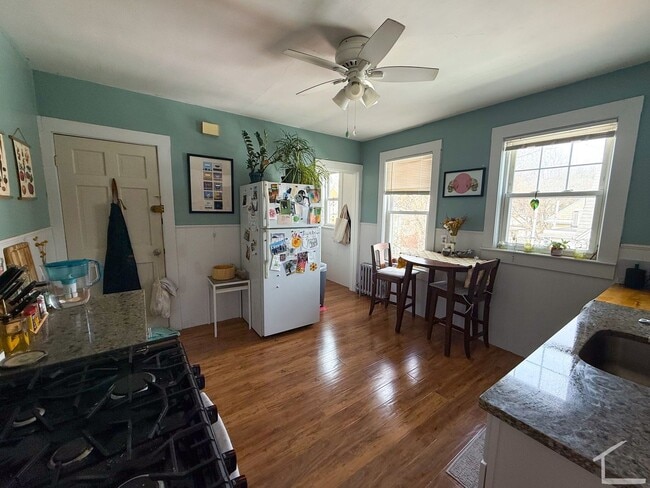 Building Photo - 36 Fairbanks St