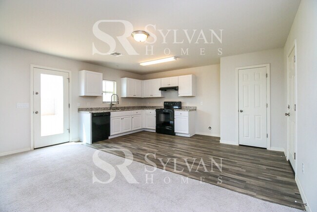 Building Photo - Coming HOME never felt so good!