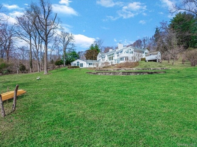 Building Photo - 19 Mallard Dr