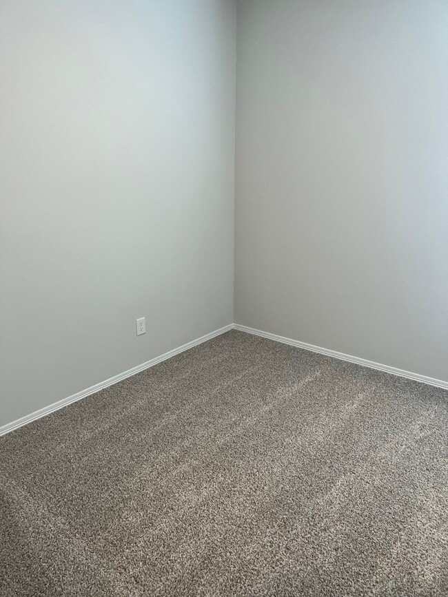 Building Photo - 10722 Violet Bloom Dr