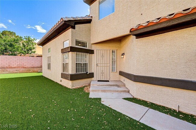 Building Photo - 8309 Clearbreeze Ct