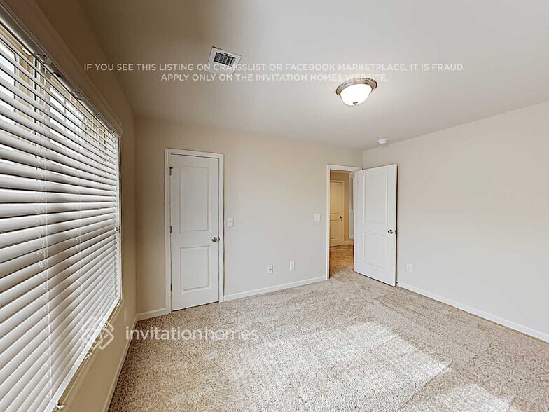 Building Photo - 1614 Water Springs Way SE