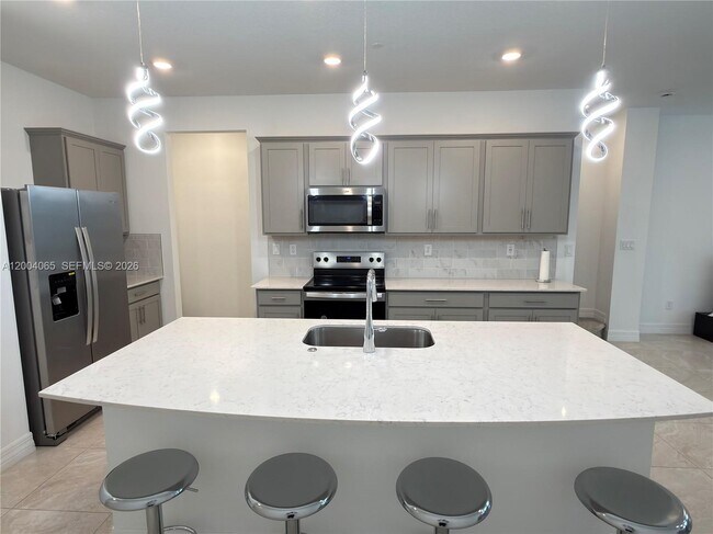 Building Photo - 8344 NW 7th Pl